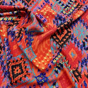 V32/BB - Patterned Geometric Diamond Viscose