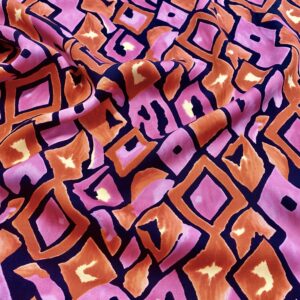 V25/DD - Bold Retro Diamond Viscose