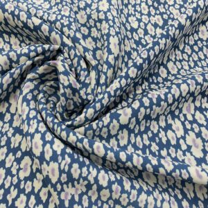 T03/GG - Feathered Daisies Lyocell